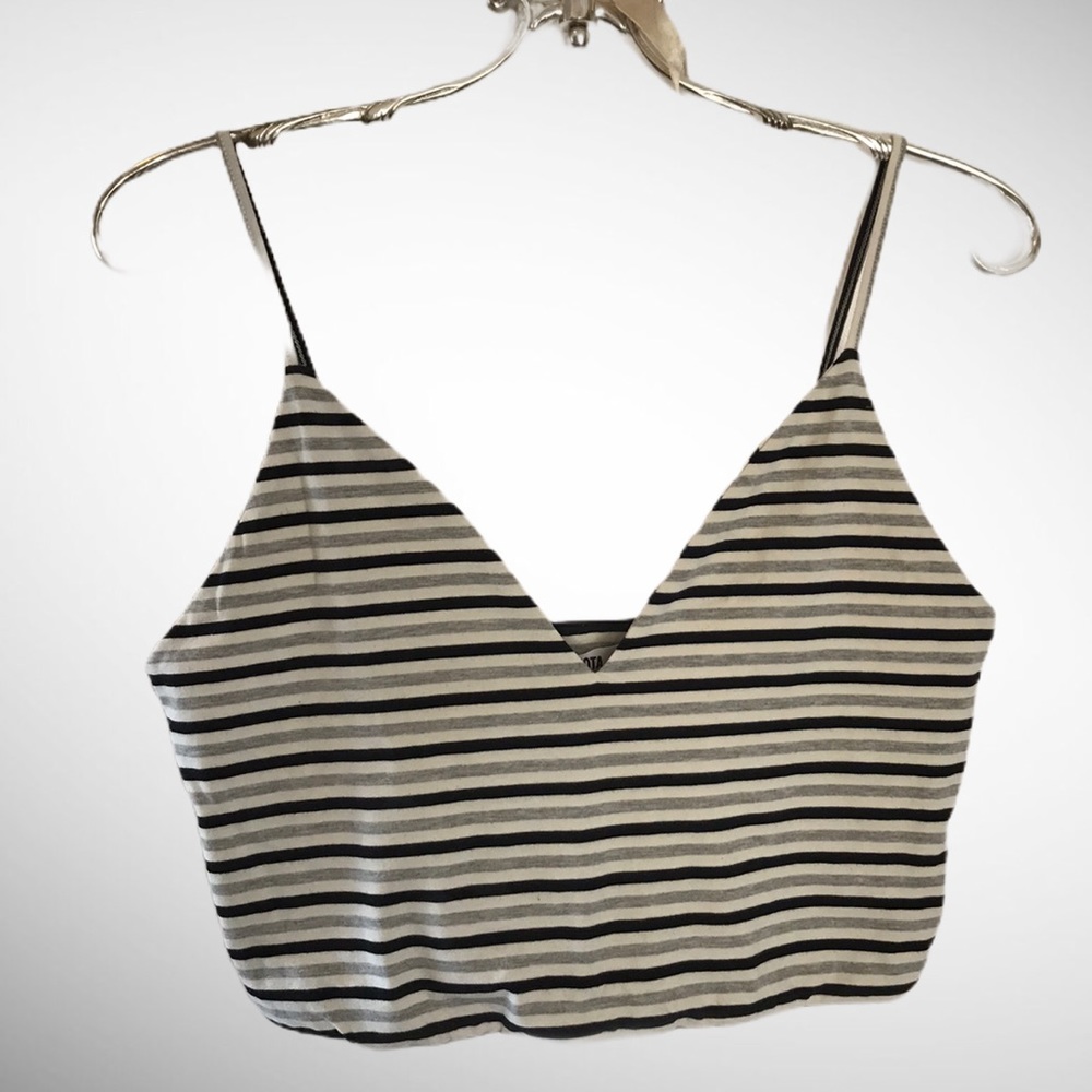 BB DAKOTA Striped Crop TOP M NWT - Picture 4 of 7